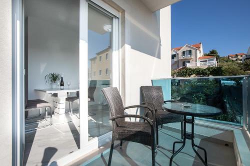 Hostal Apartments Blueview
