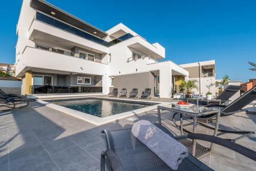 Villa Magnifica Luxury Apartments