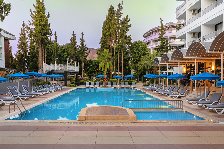 Hotel Kaya Maris