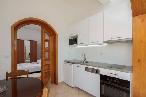 Sunrise Beach Apartments