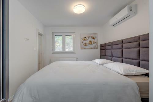 Lct Esperanza Lounge Apartment