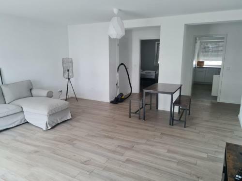 Apartamento L8 Street Monteurwohnung - Bleichstra�e 35