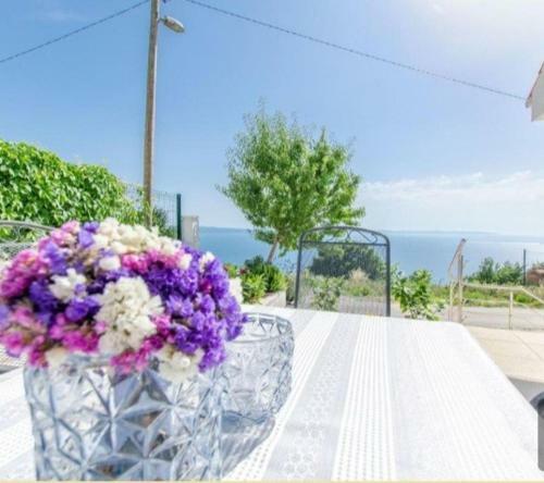 Holiday House Summer Rose, Near Split With Private Pool