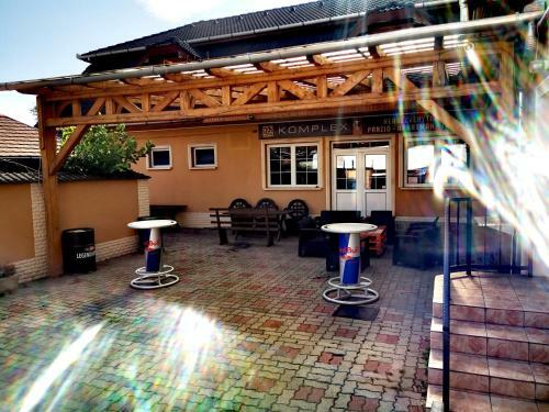 Bed & Breakfast Komplex -rendezv�nytermek-panzi�-apartman-irod�k-