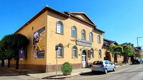 Bed & Breakfast Komplex -rendezv�nytermek-panzi�-apartman-irod�k-