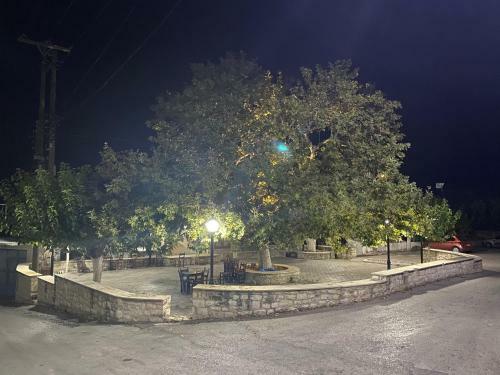 Fourfouras Cottage