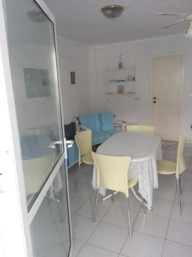 Wb Apartment Flogita