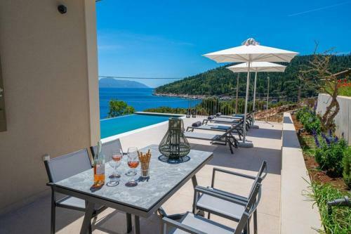 Luxury Private Villa Liberty With Pool In Fiskardo