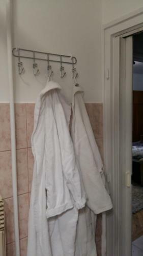 Heni Apartman