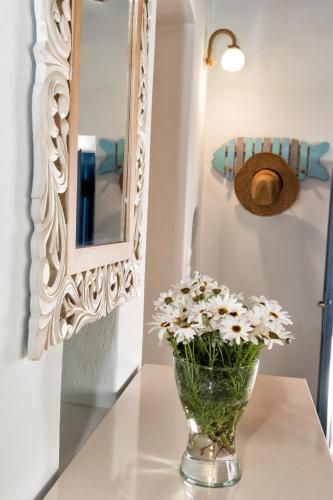 Gavrion's Nest - Premium Cycladic Studio