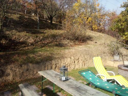 V4 Kil�t�terasz Apartmanok Emelet