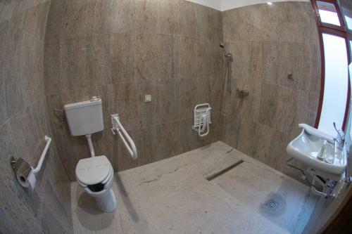 Hostal Robinia Rooms