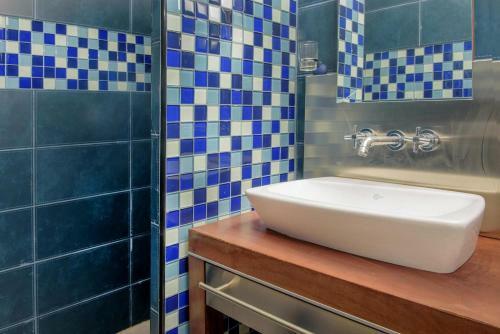 Hostal 3d Iliadis Suites