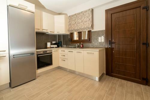 Apartamento Comfy & Stylish Apt In Ioannina With Fireplace