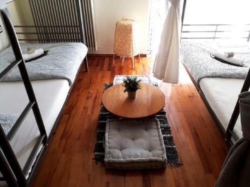 Urban Yoga House Hostel & Retreat