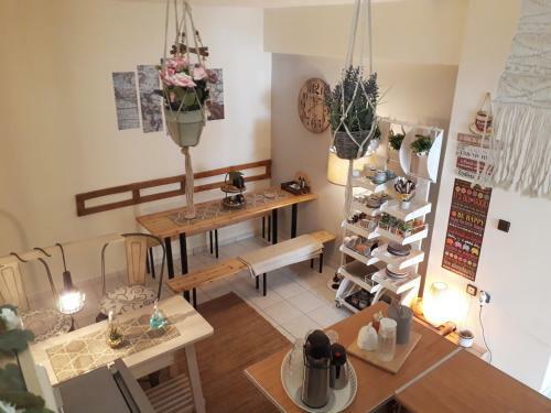 Urban Yoga House Hostel & Retreat