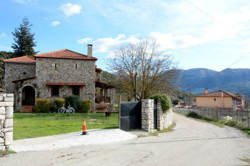 Villa Country Stone House ,next To Kalavrita