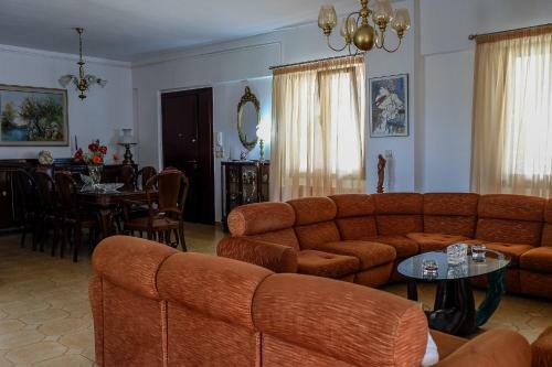 Villa Lagonissi Luxury-comfort-private Residence