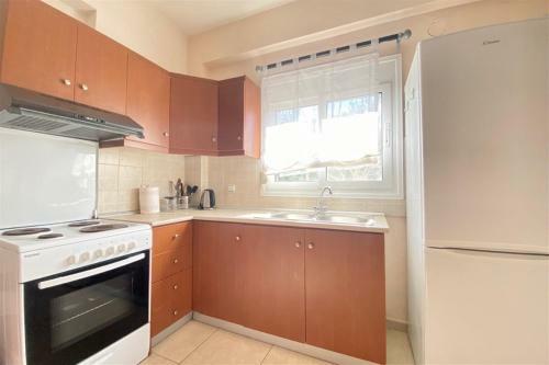 Elpida House On The Beach (2 Bedrooms 6 Guests)