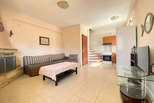 Elpida House On The Beach (2 Bedrooms 6 Guests)