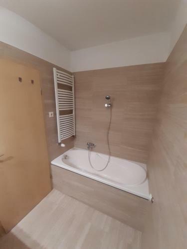 Apartment City Inn P�cs