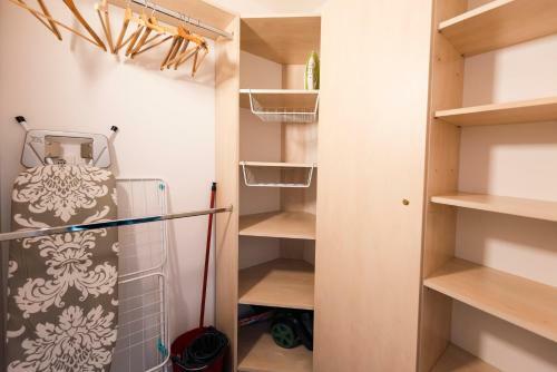 Anavrin Apartman- Csendes Lak�s A Belv�ros K�zep�n