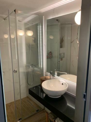 Blue Elegance City Center Heraklion Apartment