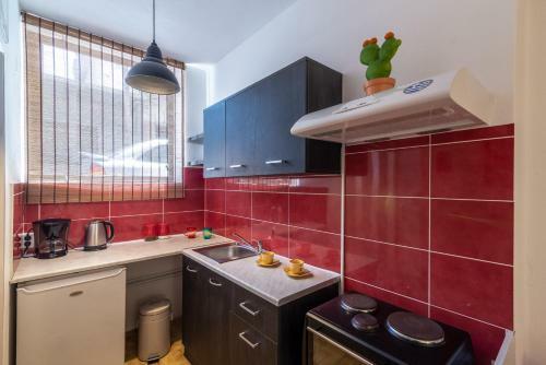 Black Apartment Heraklion