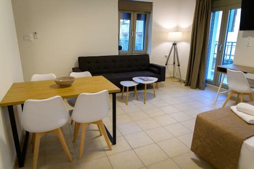Apartamento Uni Island City Center Suites