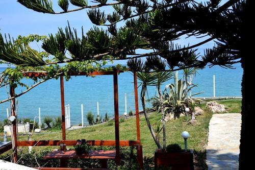 Apartamento Antorina Beachfront House With Pool