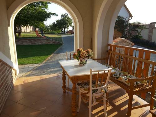 Hostal Eurovelo6 Stop