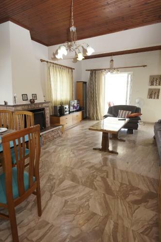 Nikitas Apartment