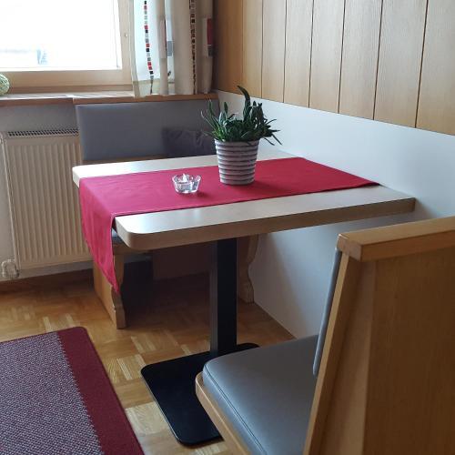 Apartamento Appartements G�stehaus Monika