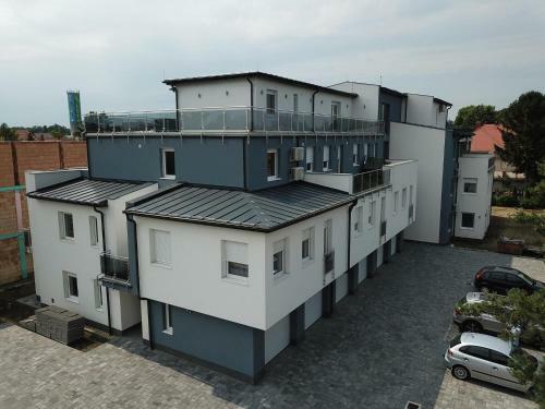 Harmony Apartments S�rv�r