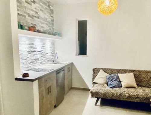 Marmaraki Village House & Apartments
