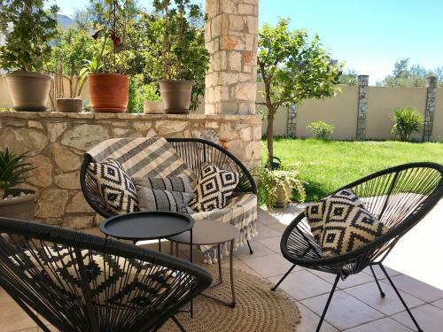 Villa Anamnesis. Feel The Mediterranean.