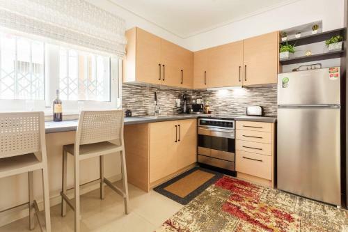Kalamata Lime Studio - Urban Cozy Nest