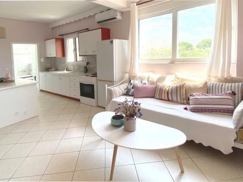 Apartamento Sea Breeze Kalamata Beach Condo
