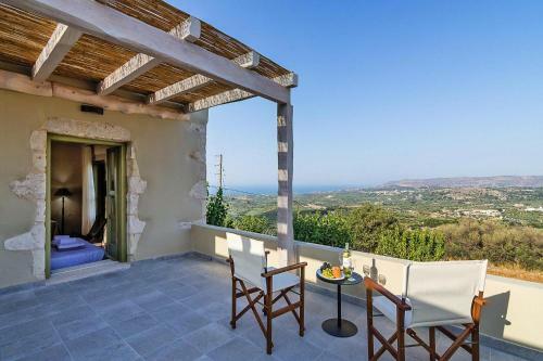 Holiday Home, Kastellos