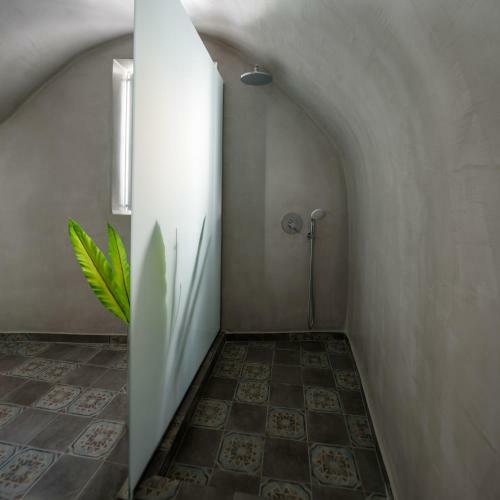 Betty's Home Santorini