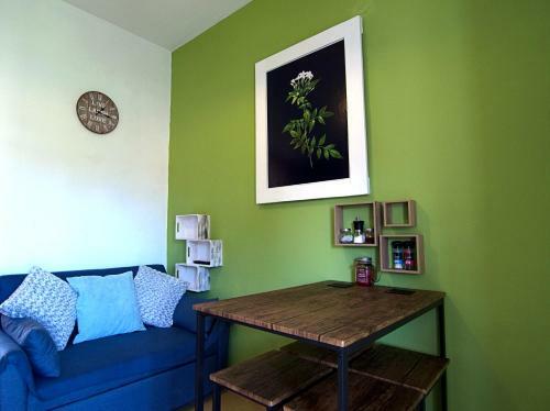 Nicola's Apartments