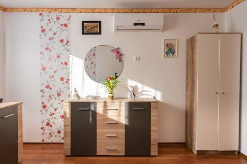 Tip-top Apartman H�z