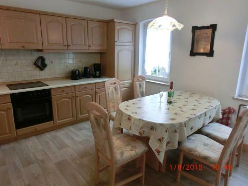Apartamento Bauernhof Welde Fewo "falkennest"