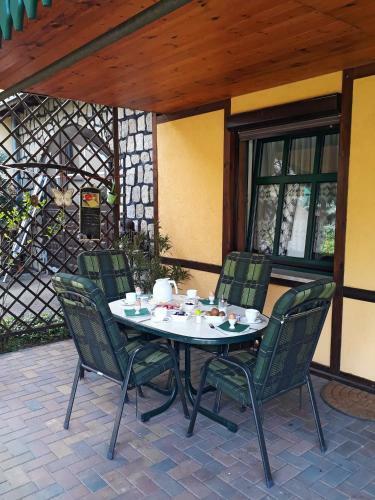 Apartamento Pension Zum Wei�en Hirsch
