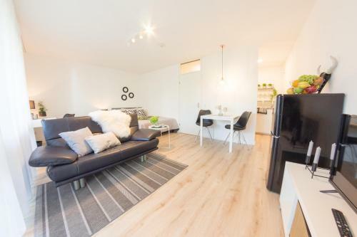 Apartamento Holiday Appartement �achalm� Mit Sonnenterrasse