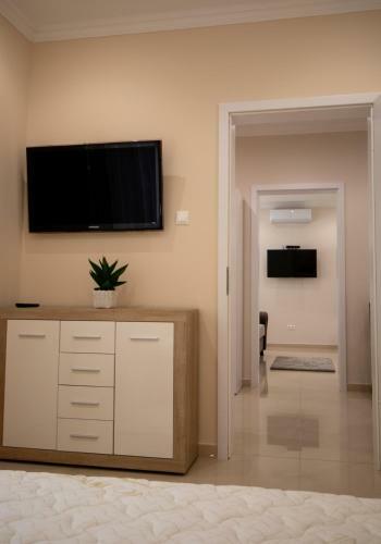 Edit Apartman