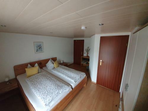 Hostal Cafe & Pension Carmen
