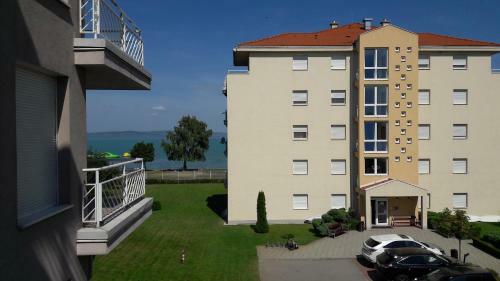 Si�foki V�zparti Nyaral� - Lake Side Apartman