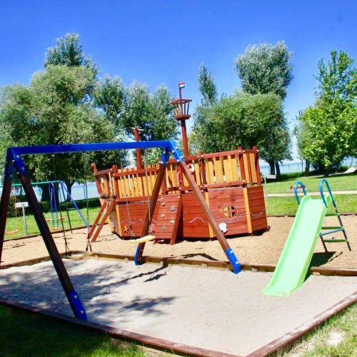 Aqua Blue Apartmanok - Si�fok