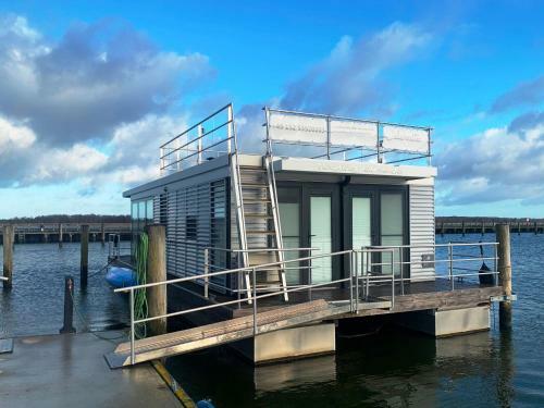 Houseboat Floating House "marie", Ribnitz-damgarten